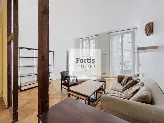 Appartement à louer - Paris 2ème arrondissement - 1 955 € - 2 pièces, 1 chambre, 56 m², 2ème étage