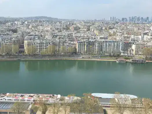 Appartement à louer - Paris 15ème arrondissement - 3 890 € - 5 pièces, 3 chambres, 117 m²