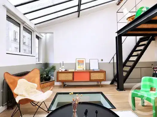 Maison à louer - Paris 18ème arrondissement - 2 490 € - 2 pièces, 1 chambre, 55,1 m²