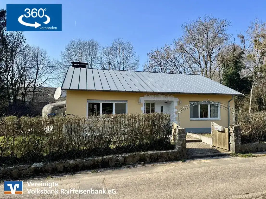 La natura come vicina: un bungalow modernizzato alla periferia del villaggio