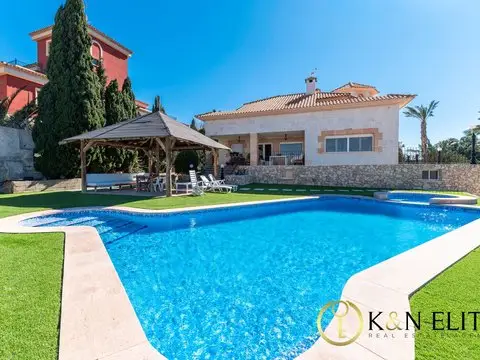Detached house in Calle Mostaza, Santa Faz, Alicante / Alacant