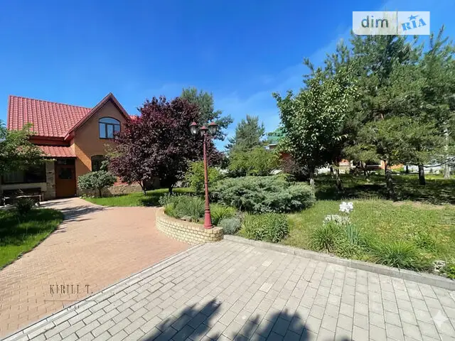 двоповерховий будинок з верандою, 155 кв. м, цегла. Здається помісячно в Дніпрі, в районі Ломівка