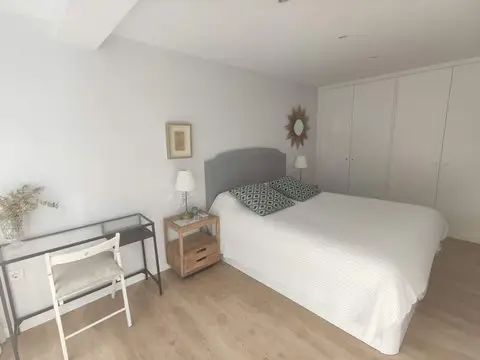 Flat / apartment in Ramón de Carranza - Madre Rafols, Sevilla