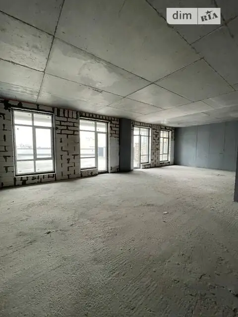 Vente d’un appartement de trois chambres à Dnipro, 18 rue Laman, quartier Centre
