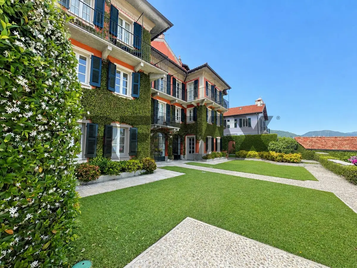 Vendita Albergo/Hotel Oggebbio, VB (45711002-222)