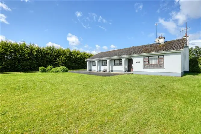 Ashdown House, Campclone