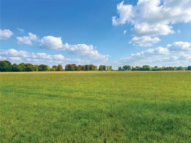 c. 32 Acres, Moorhill